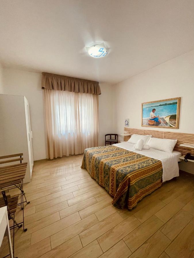 Hotel La Bussola Anzio Ngoại thất bức ảnh